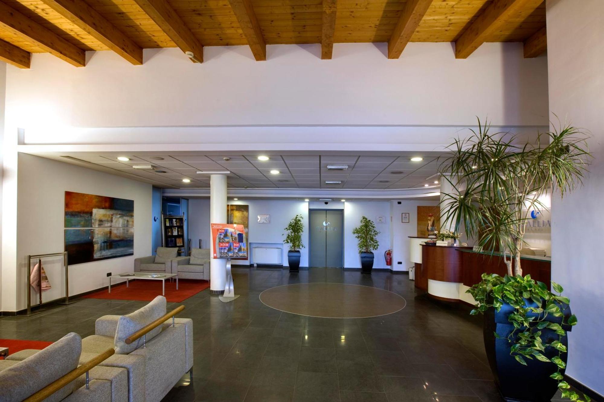 Hotel Gallia Pianezza Exteriör bild